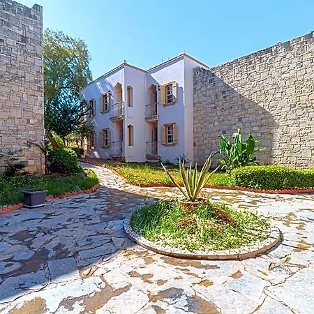 فندق Alexander The Great & غومْبيت